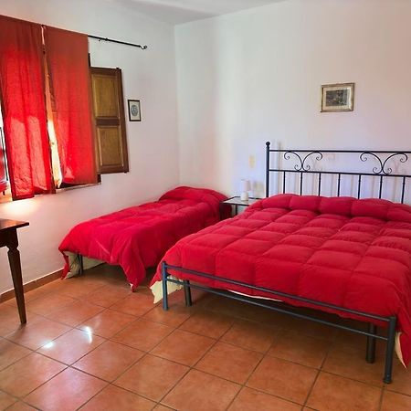 Masseria Rocca Di Gonato Castelbuono  Ngoại thất bức ảnh