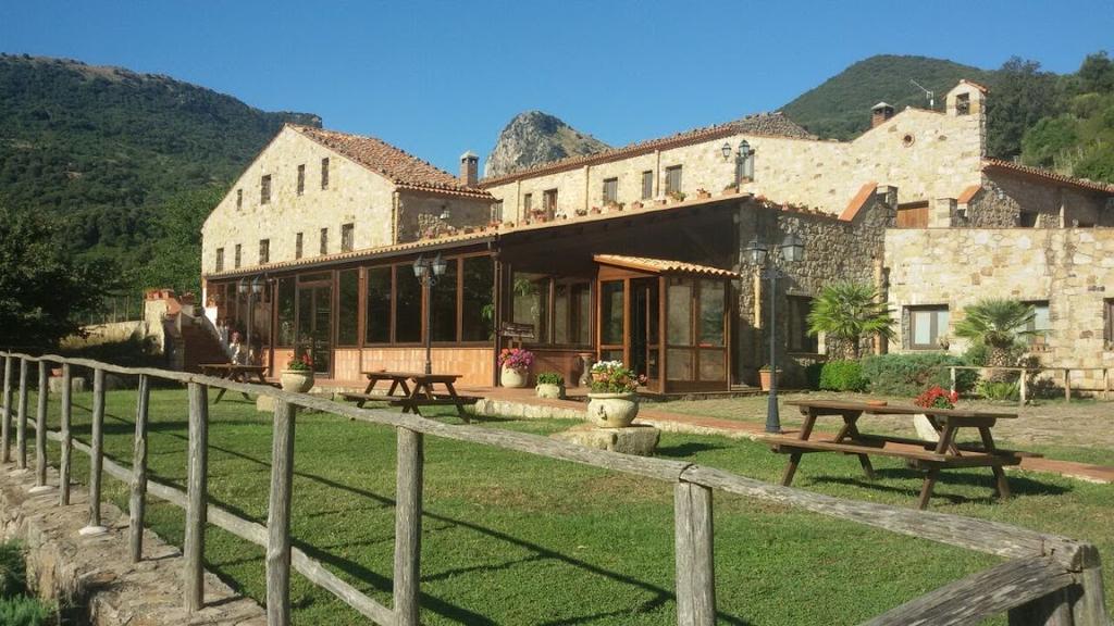 Masseria Rocca Di Gonato Castelbuono  Ngoại thất bức ảnh