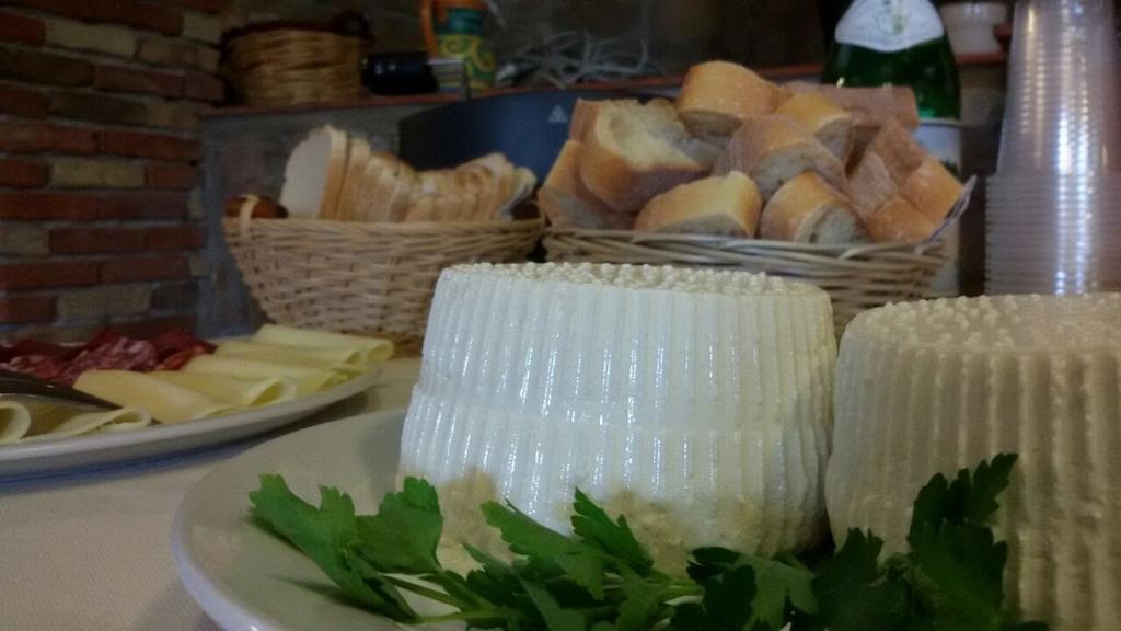 Masseria Rocca Di Gonato Castelbuono  Ngoại thất bức ảnh