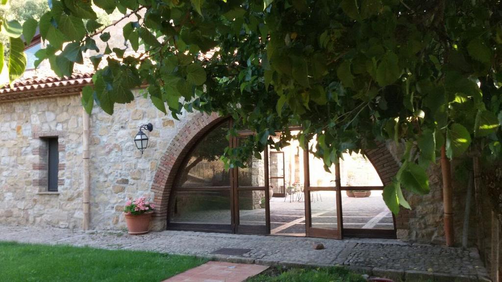 Masseria Rocca Di Gonato Castelbuono  Ngoại thất bức ảnh